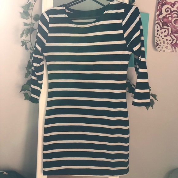 Black and white striped long sleeve mini dress - Picture 2 of 3